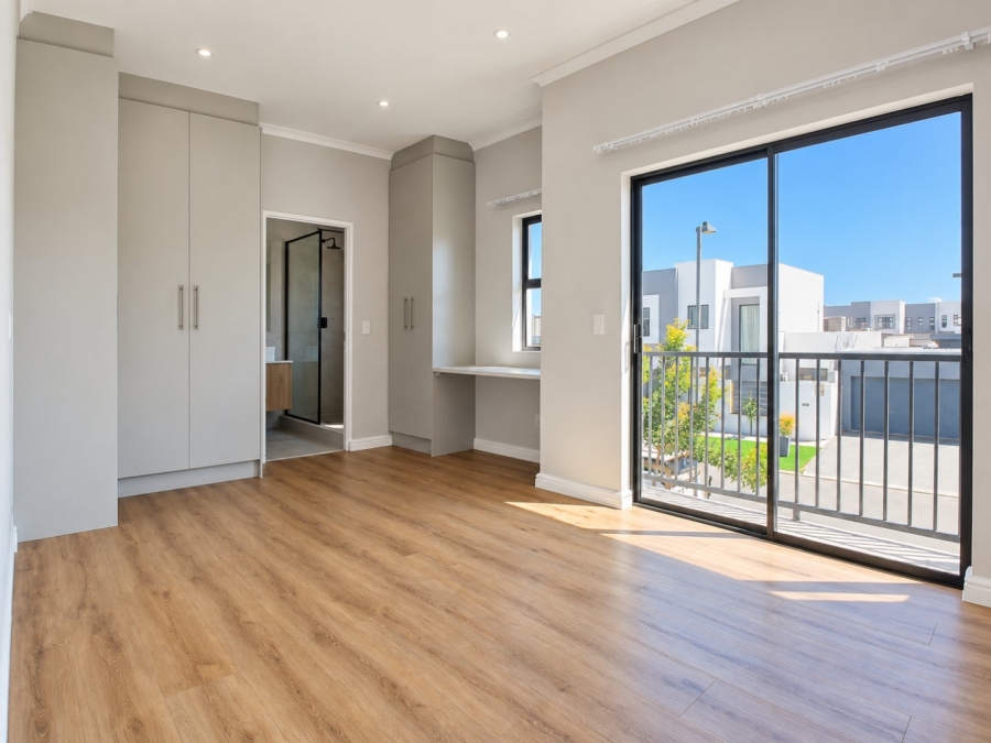 To Let 3 Bedroom Property for Rent in Sandown Western Cape